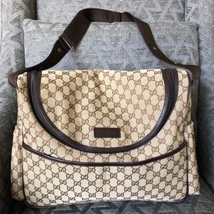 EUC GUCCI beige canvas diaper/messenger bag AUTH